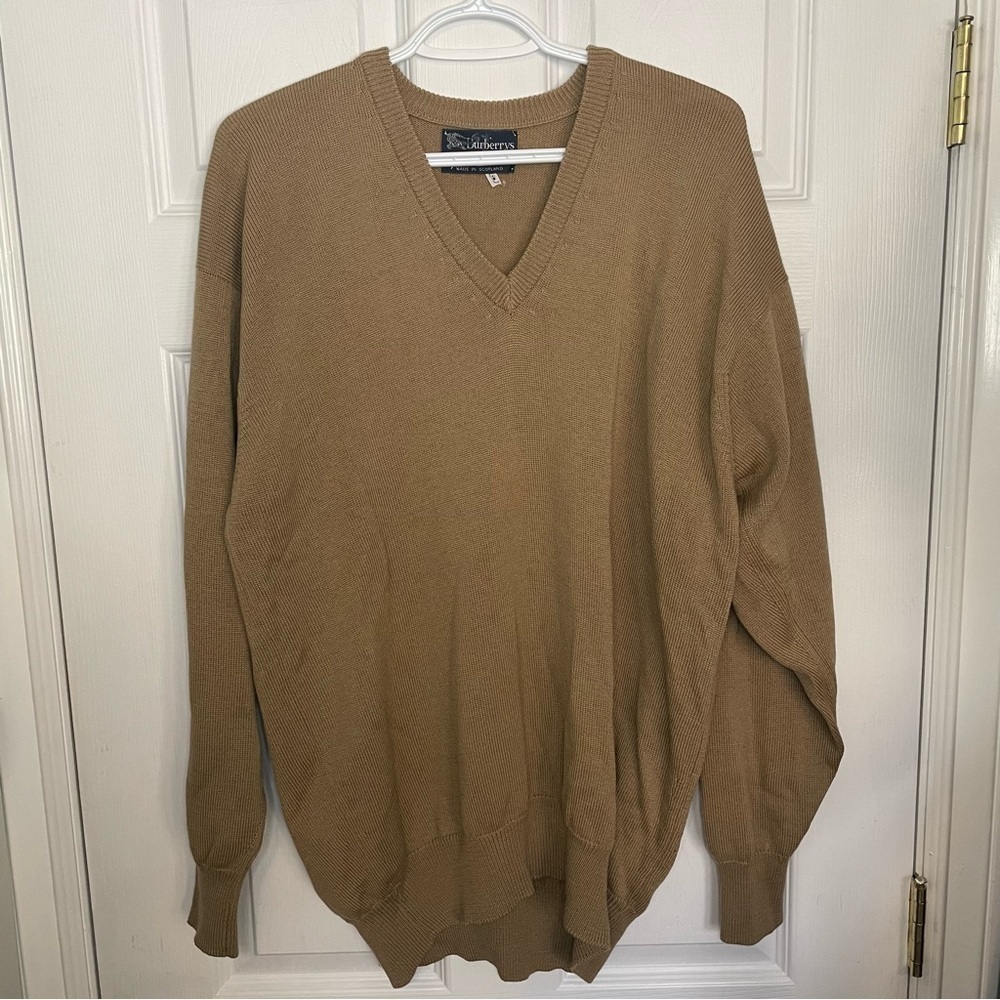 BURBERRYS Vintage 100% Merino Wool Camel Pullover V Neck Sweater Medium